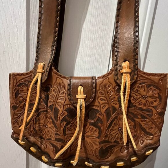 GREAT CONDITION~ Beautifully Handcrafted Leather Shoulder Bag - Picture 5 of 7